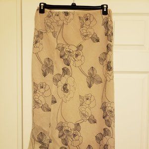 NWOT ** FLOWING LAYERED SKIRT W/ FLORAL DESIGN